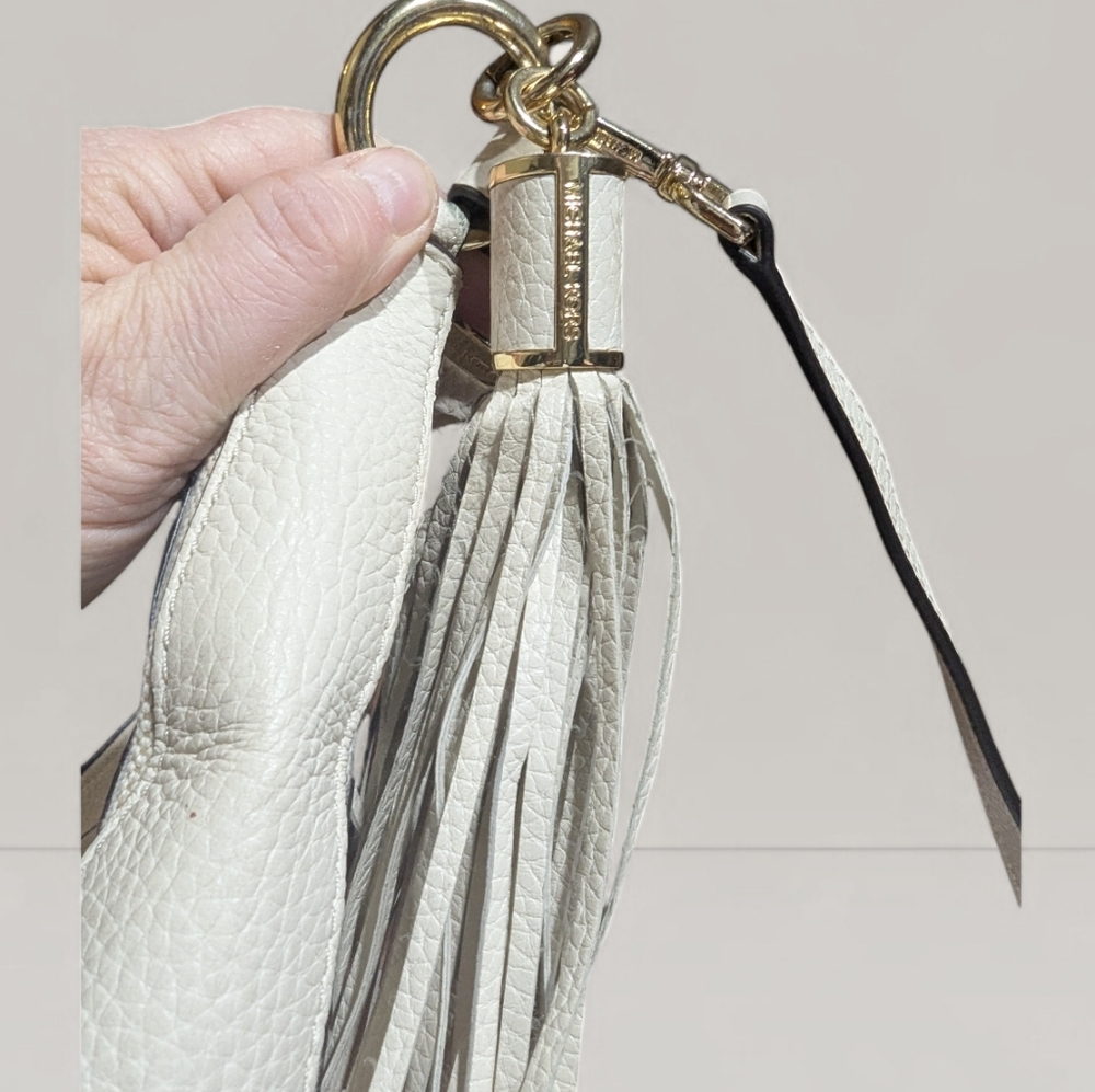 Michael Michael Kors Pebbled Leather Hobo Bag White Gold Tassel Crossbody - Picture 5 of 11